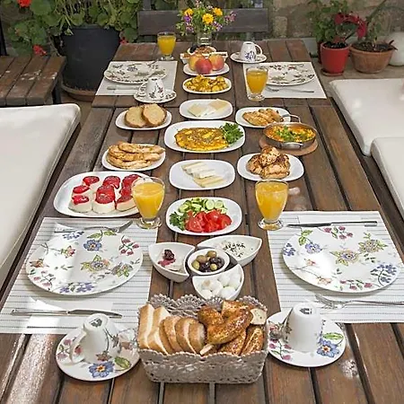 Kostem - Special Category فندق ألاتشاتي